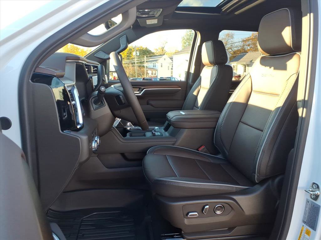 New 2026 GMC Sierra 2500 Denali w/ Denali Reserve Package image 5