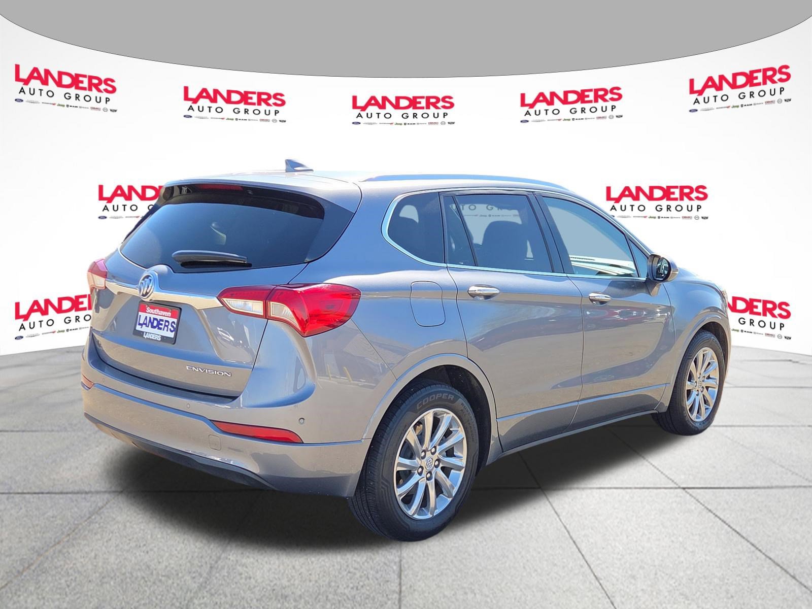 Used 2020 Buick Envision Essence FWD image 3