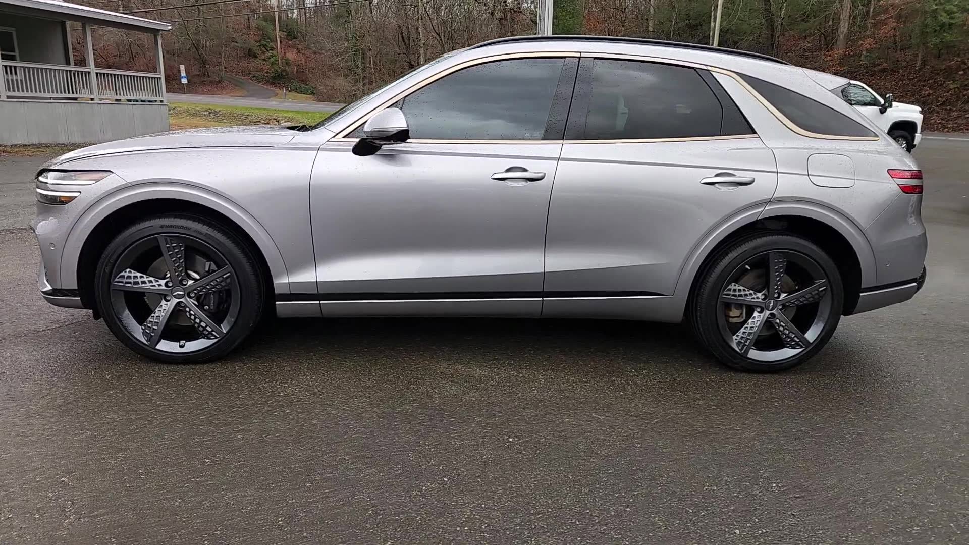 Used 2022 Genesis GV70 3.5T Sport w/ Sport Prestige Package image 15