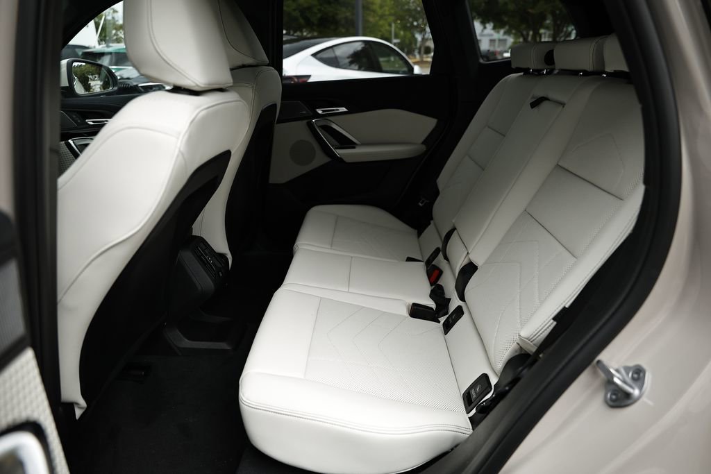 New 2026 BMW X1 xDrive28i AWD/4WD image 25