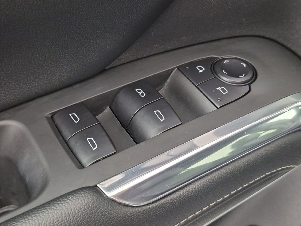 Certified 2025 Chevrolet Traverse LT AWD/4WD image 15