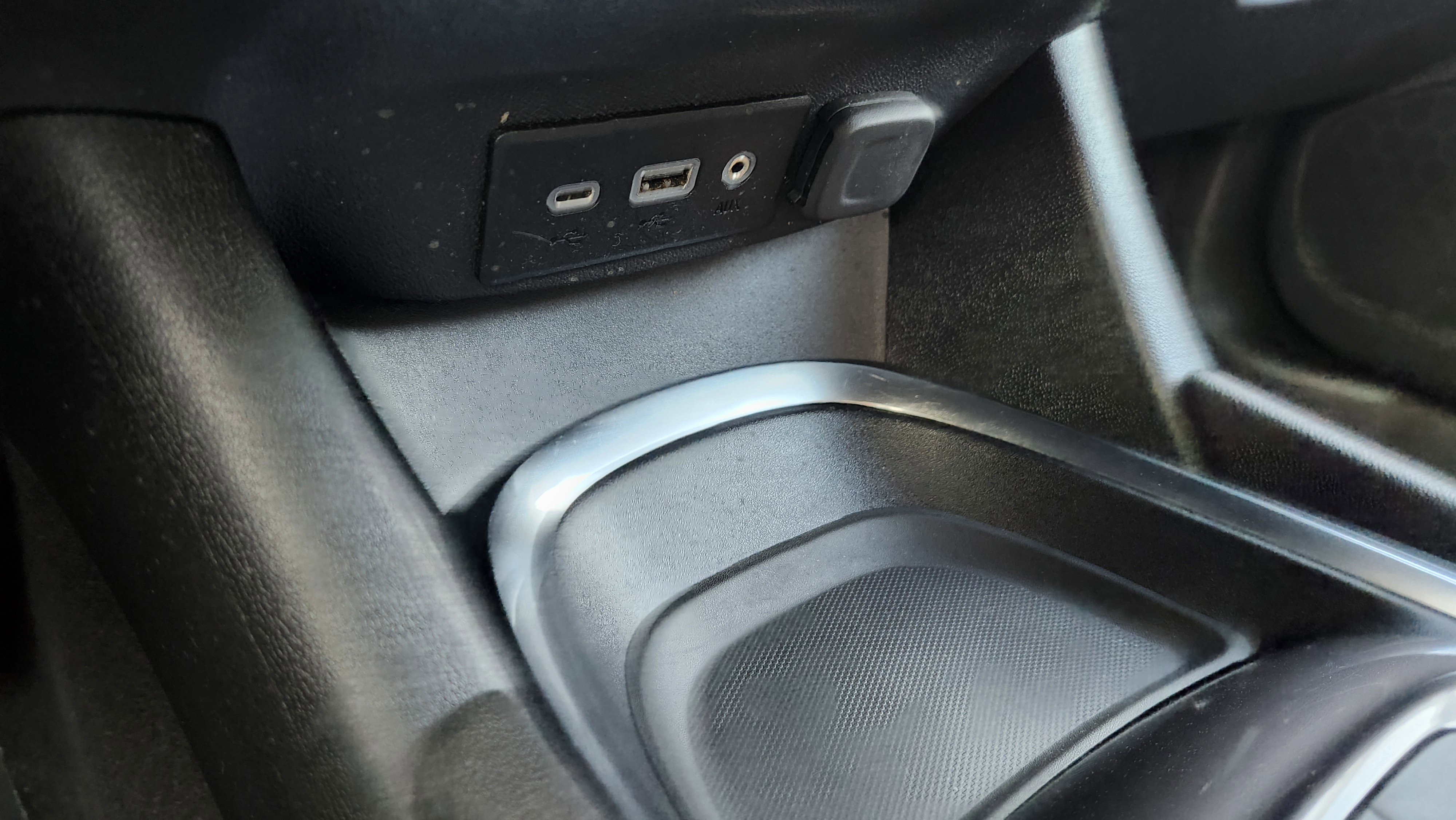 Used 2022 Chevrolet Malibu LT image 31