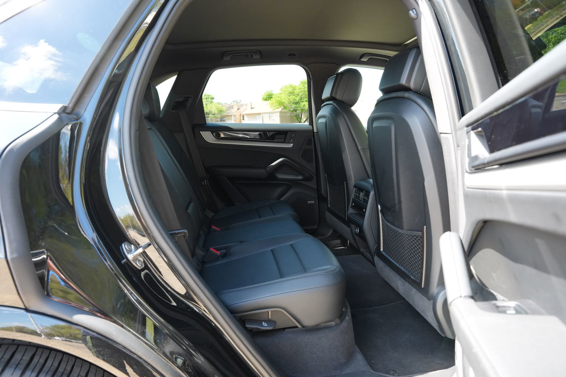 Used 2025 Porsche Cayenne image 22