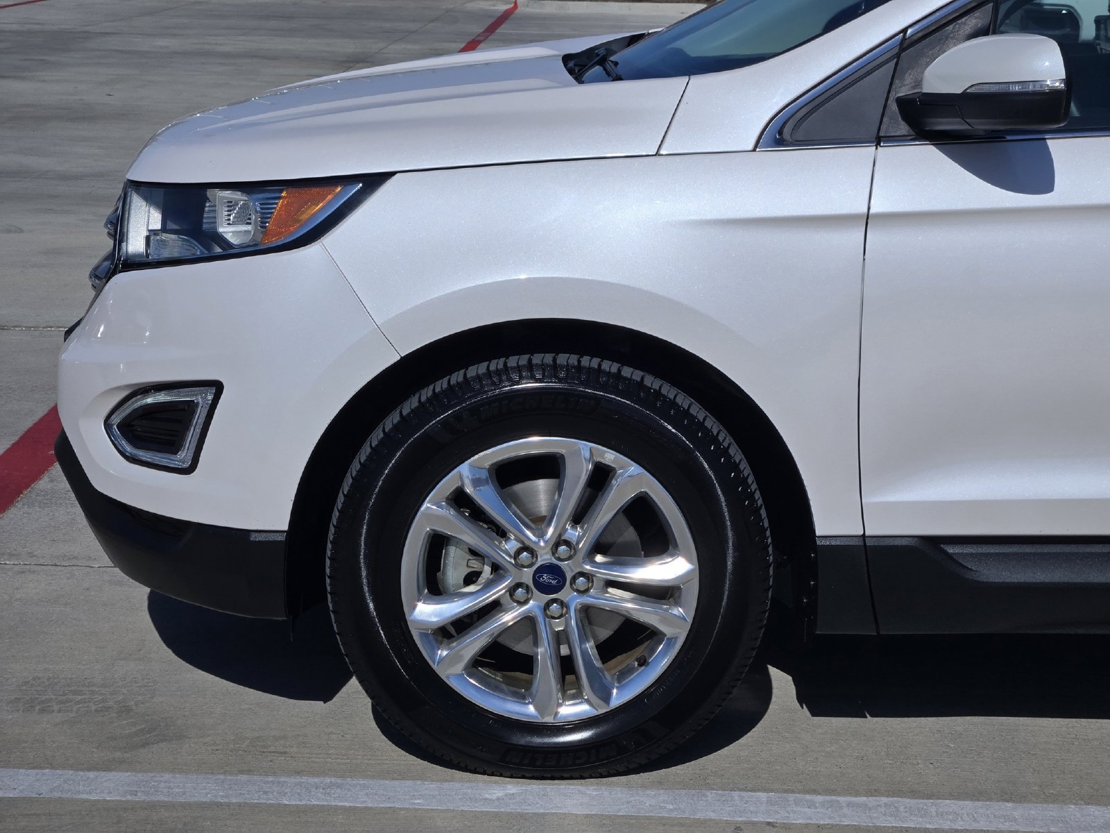 Used 2017 Ford Edge Titanium w/ Technology Package FWD image 11