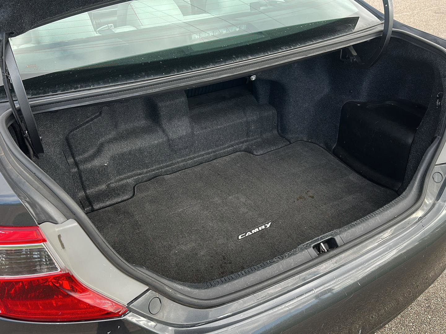 Used 2012 Toyota Camry LE image 15