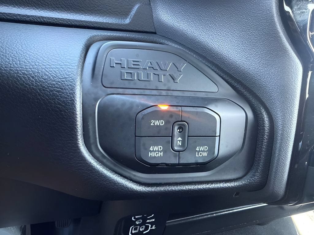 Used 2025 RAM 2500 Big Horn AWD/4WD image 19