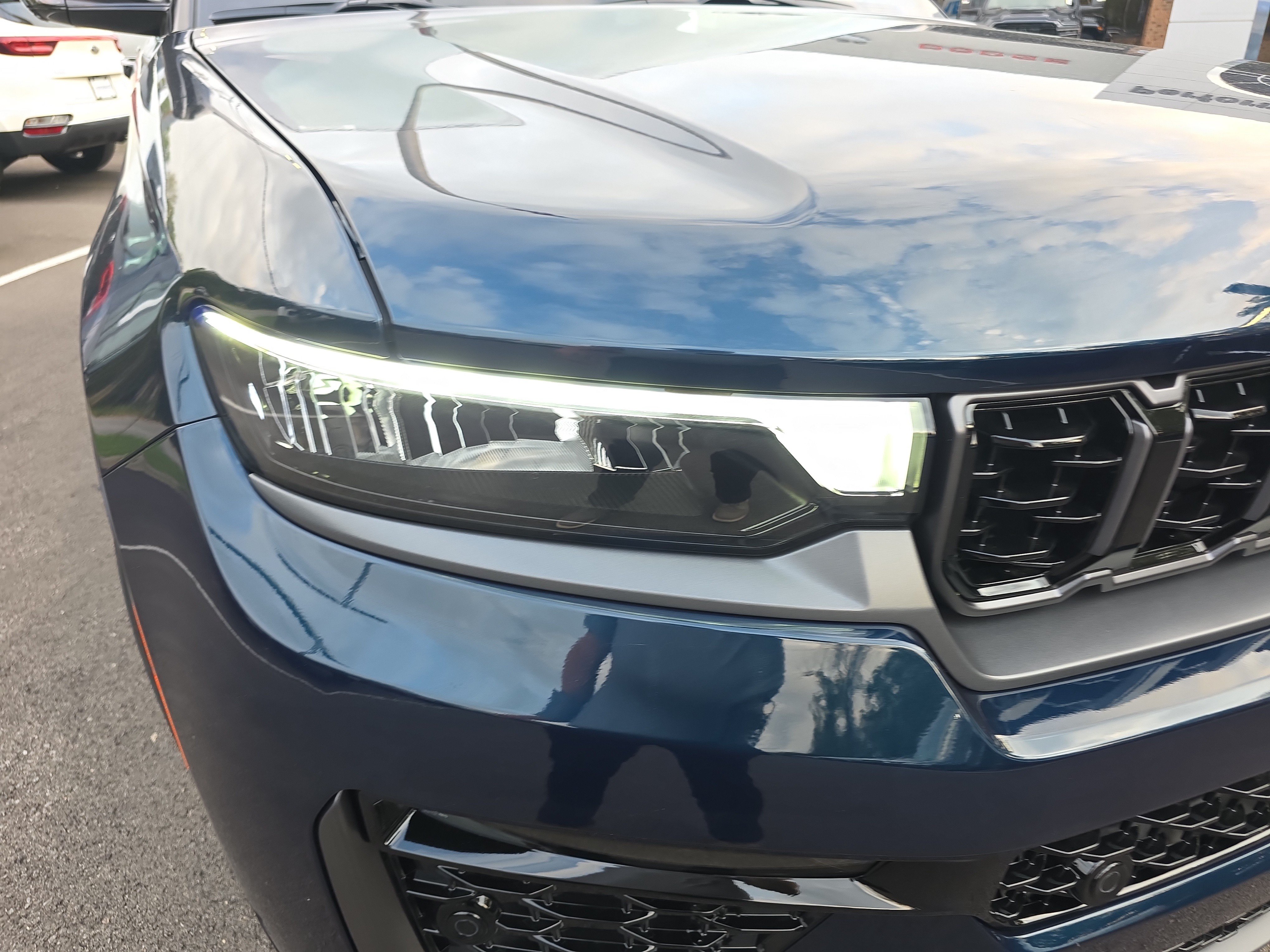 New 2027 Jeep Grand Cherokee Summit AWD/4WD image 31