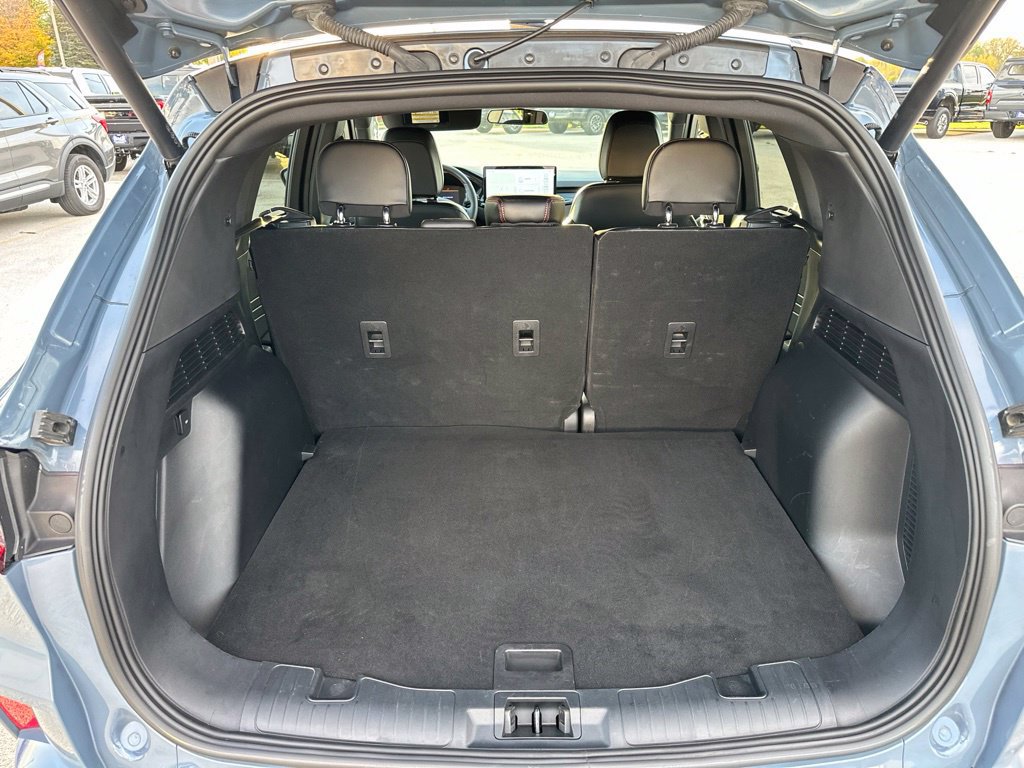 Used 2024 Ford Escape ST-Line w/ Tech Pack #1 AWD/4WD image 13