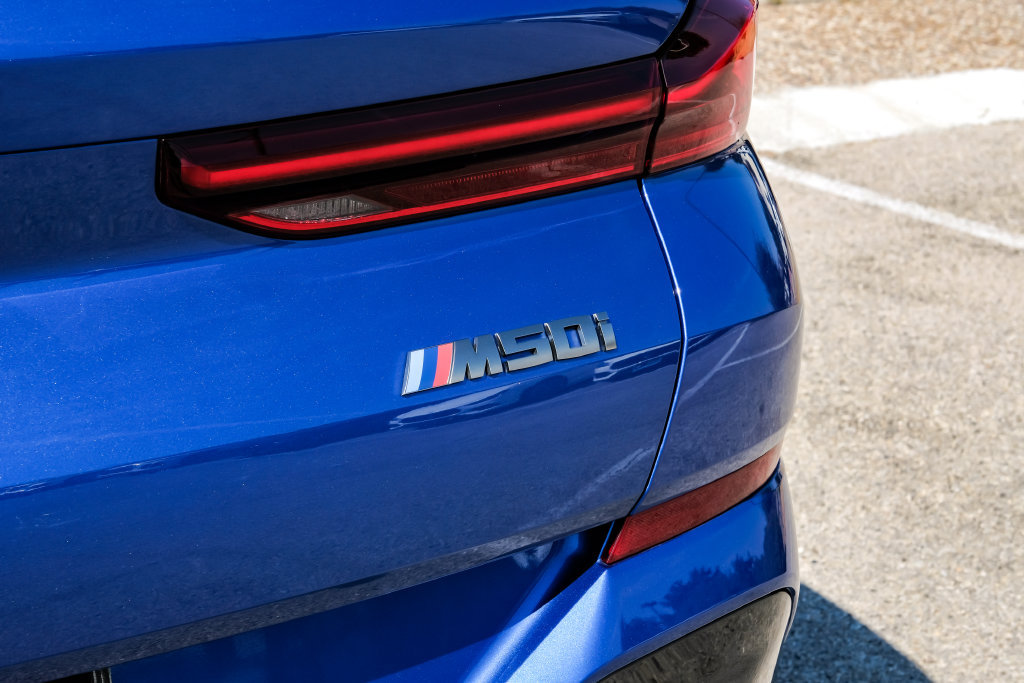 Used 2020 BMW X6 M50i w/ Premium Package AWD/4WD image 59