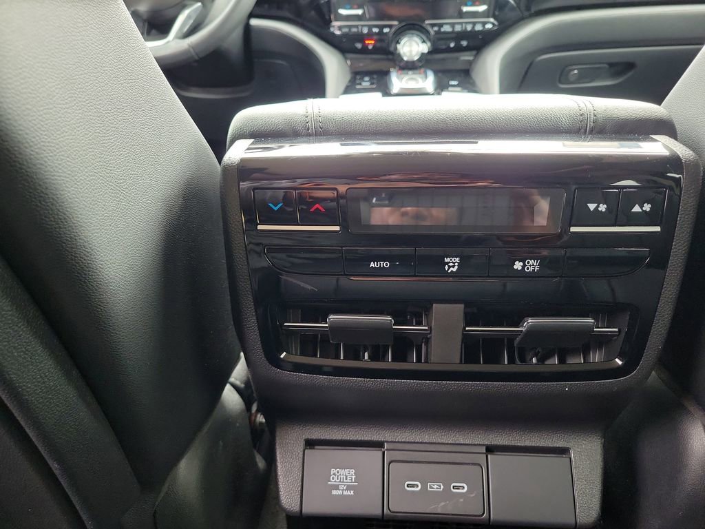 Used 2025 Acura MDX Base image 12