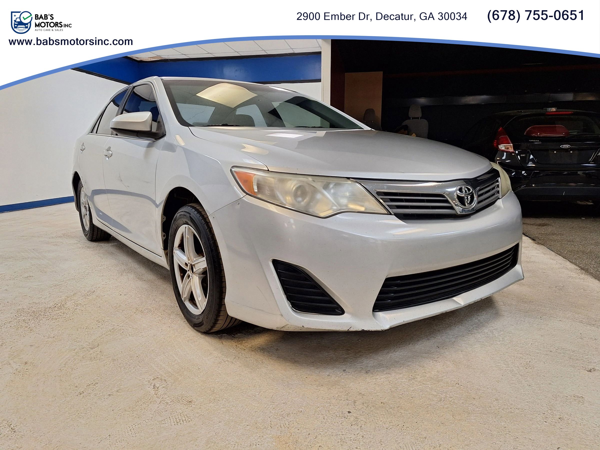 Used 2012 Toyota Camry L FWD image 1