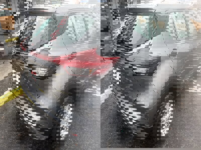 Used 2024 Nissan Kicks S image 8