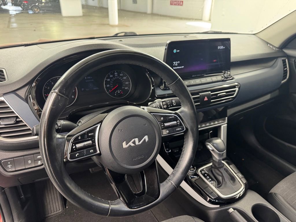 Used 2022 Kia Seltos S FWD image 8