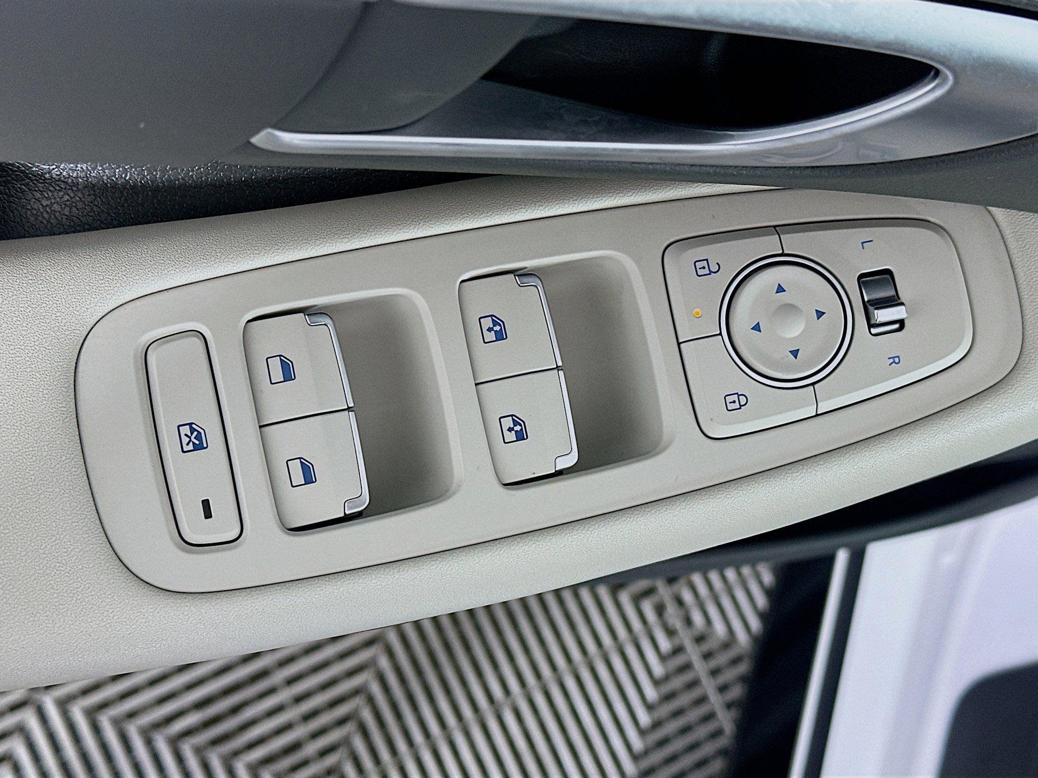 Used 2025 Hyundai Sonata SEL image 15