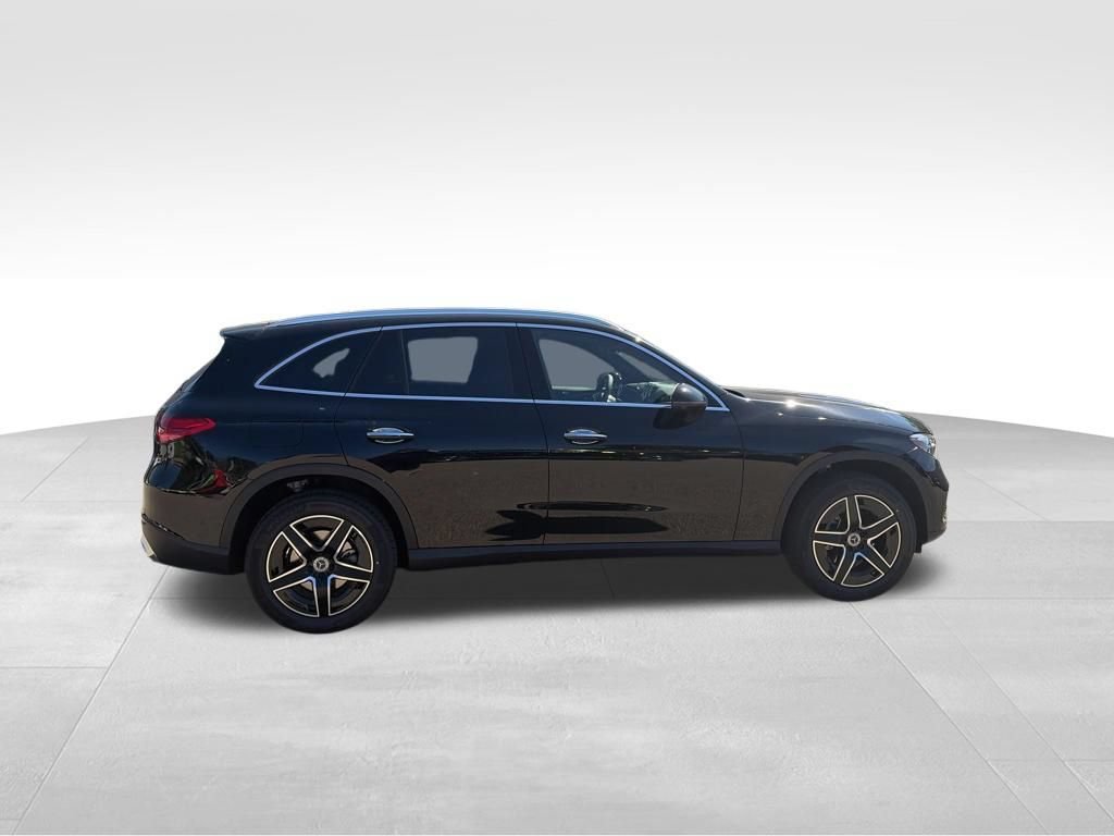 New 2026 Mercedes-Benz GLC 300 4MATIC image 6