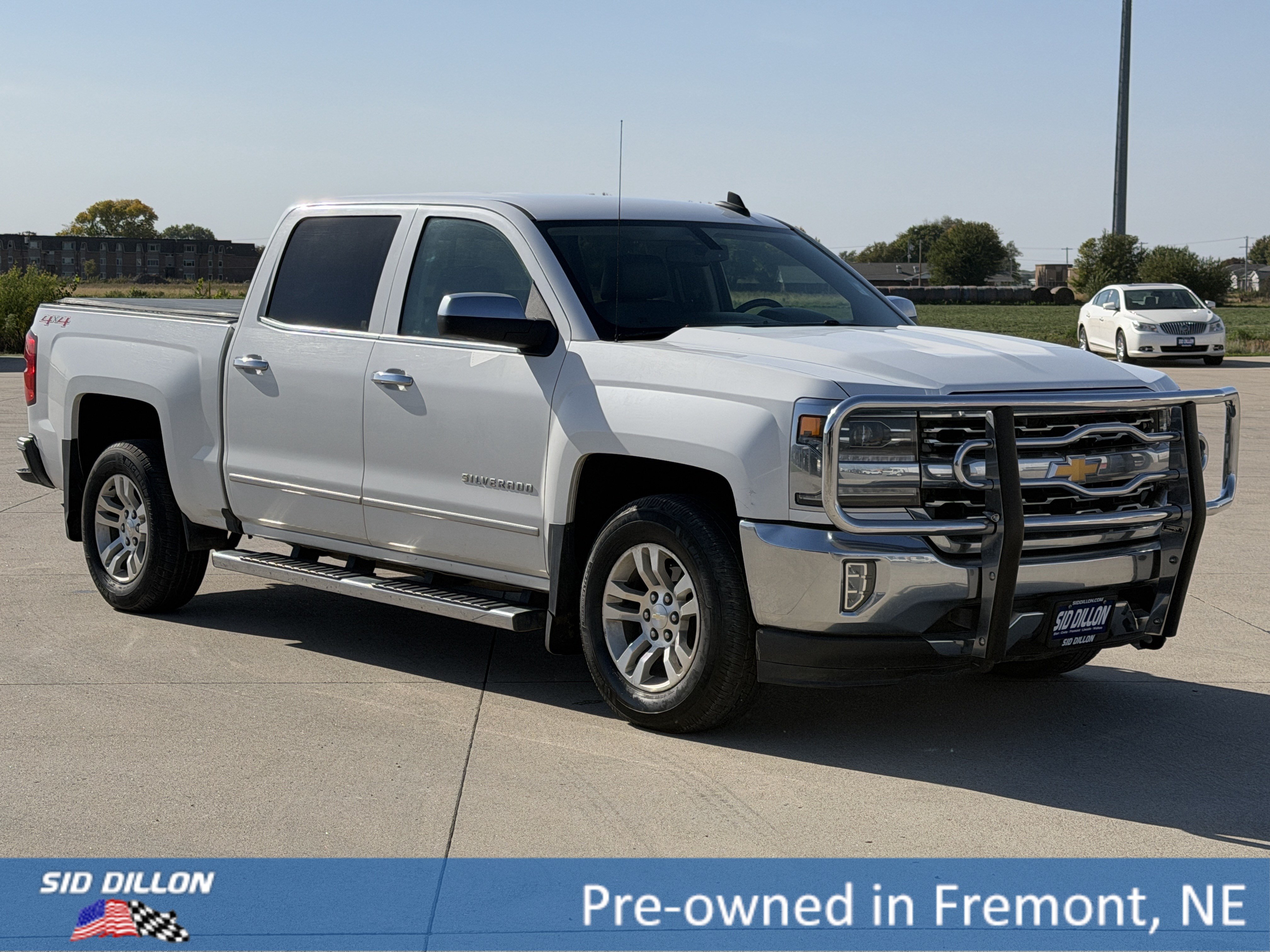 Used 2017 Chevrolet Silverado 1500 LTZ AWD/4WD image 2