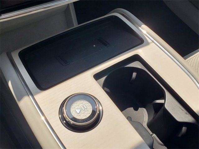 New 2025 Volvo EX90 Plus image 22