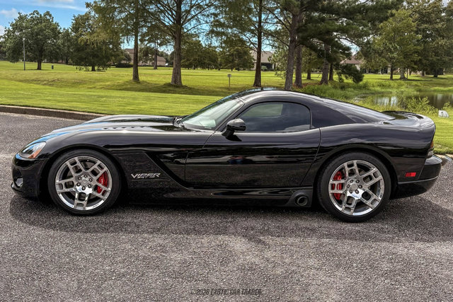 Used 2006 Dodge Viper SRT-10