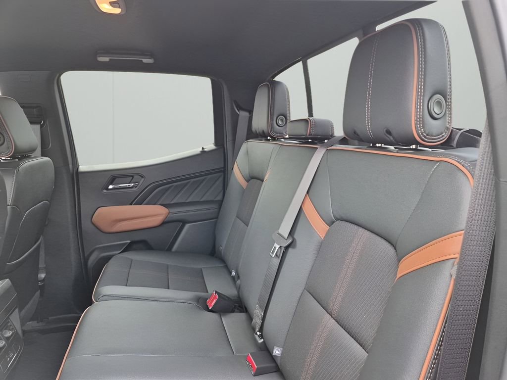 New 2026 GMC Canyon AT4 image 19