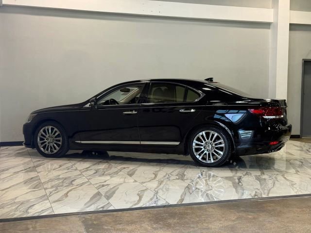 Used 2014 Lexus LS 460 w/ Comfort Package RWD image 9