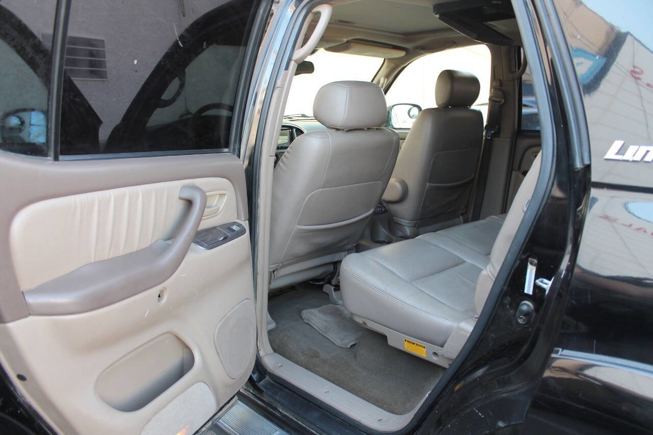 Used 2003 Toyota Sequoia Limited RWD image 23