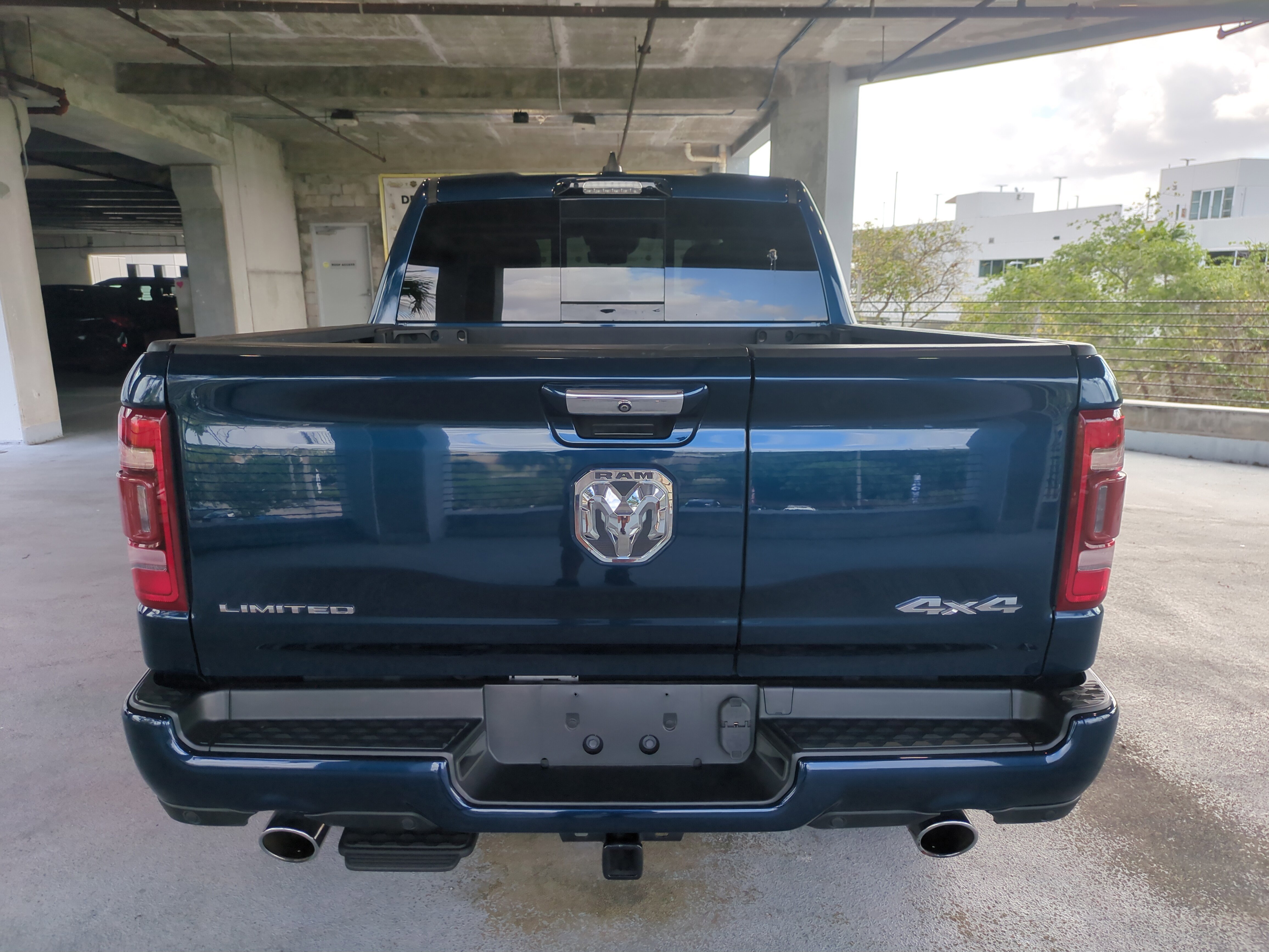 Used 2022 RAM 1500 Limited image 6