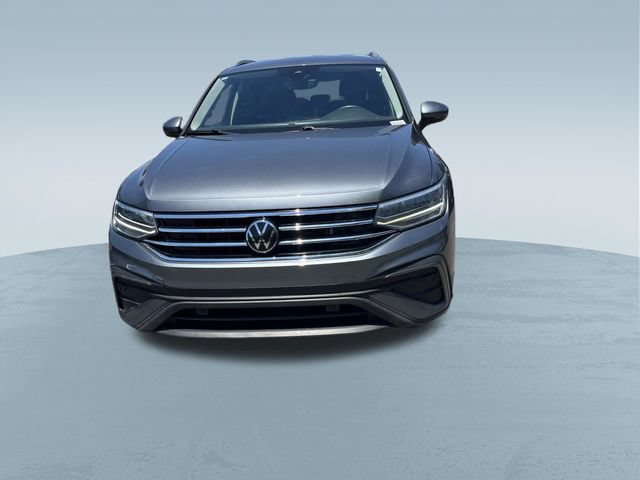 Used 2024 Volkswagen Tiguan SE FWD image 10