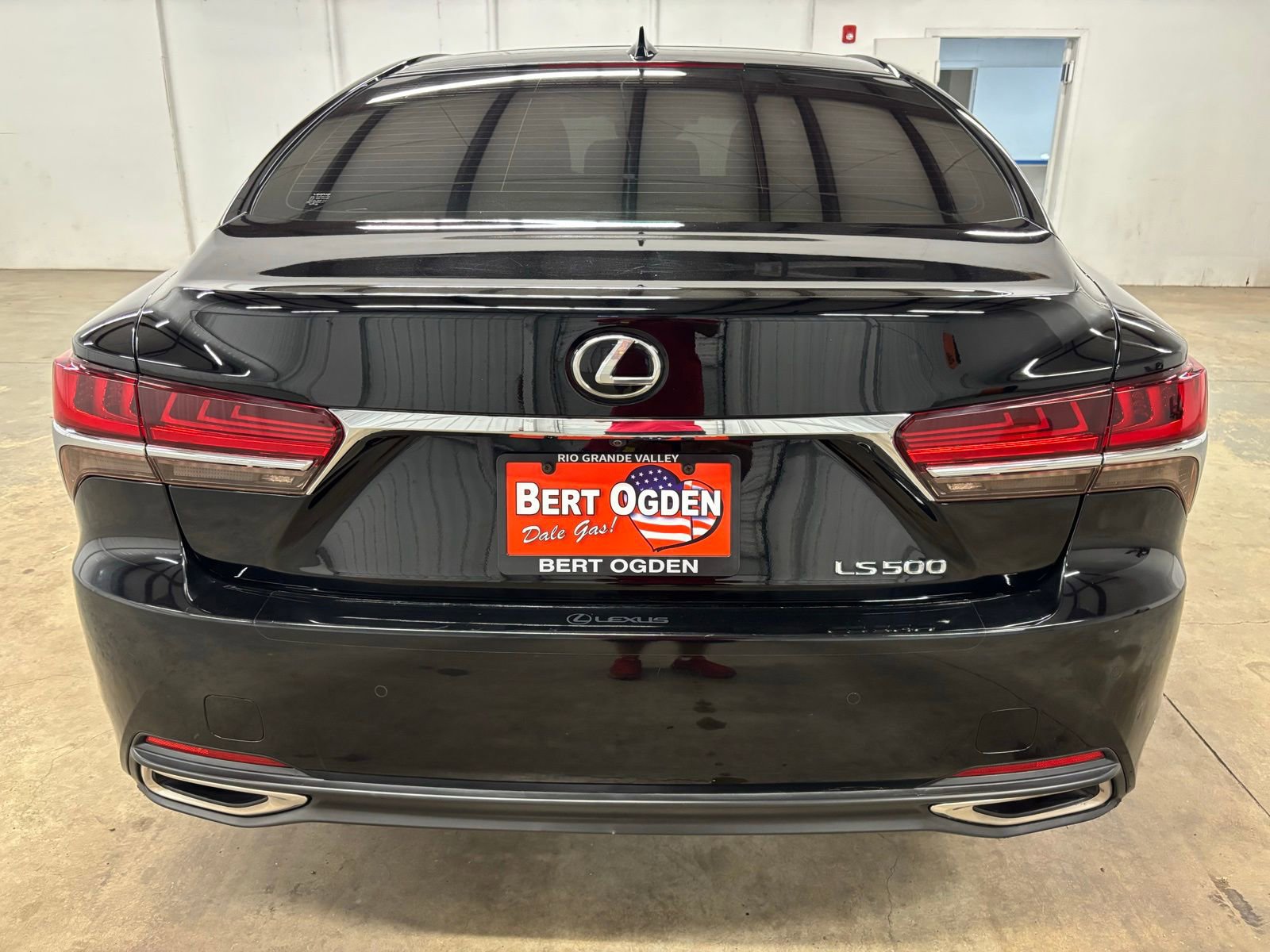 Used 2018 Lexus LS 500 w/ Luxury Package RWD image 6