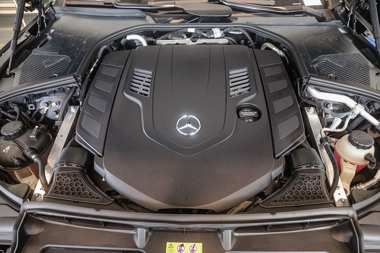 New 2026 Mercedes-Benz Maybach S 580 4MATIC image 24