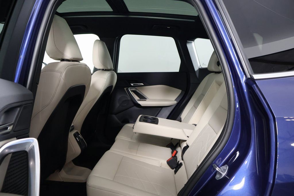 Certified 2025 BMW X1 xDrive28i w/ Convenience Package AWD/4WD image 11