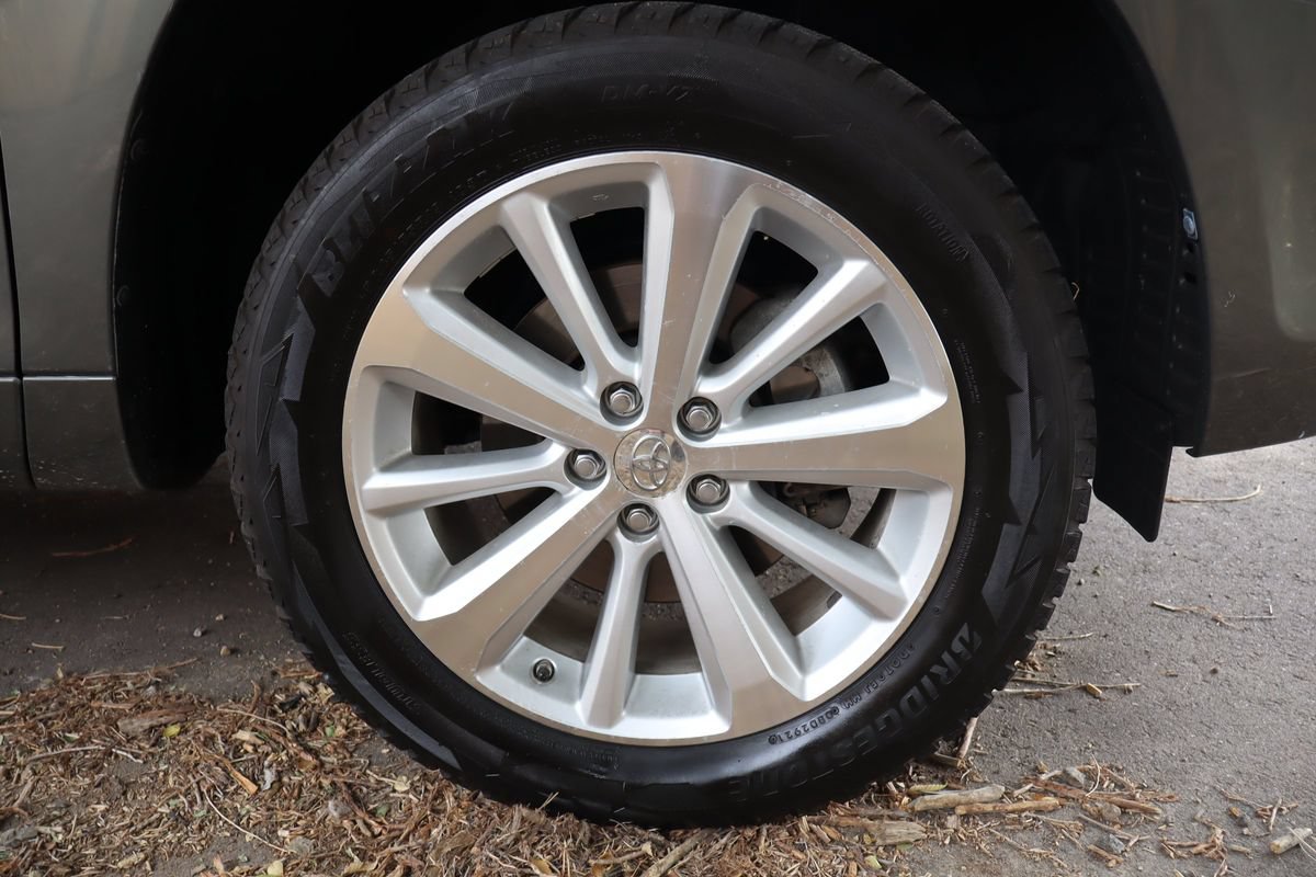 Used 2010 Toyota Highlander 4WD Hybrid image 46