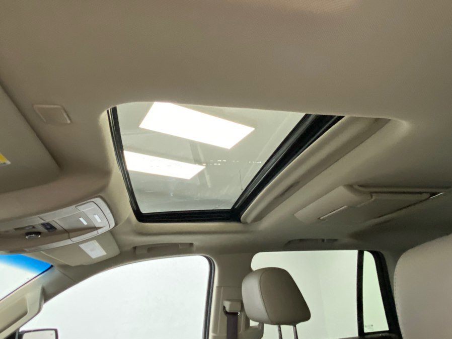 Used 2019 Chevrolet Tahoe LT w/ LT Signature Package AWD/4WD image 21