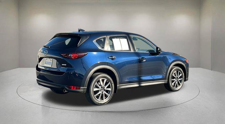 Used 2018 MAZDA CX-5 Touring w/ Preferred Equipment Package FWD image 3