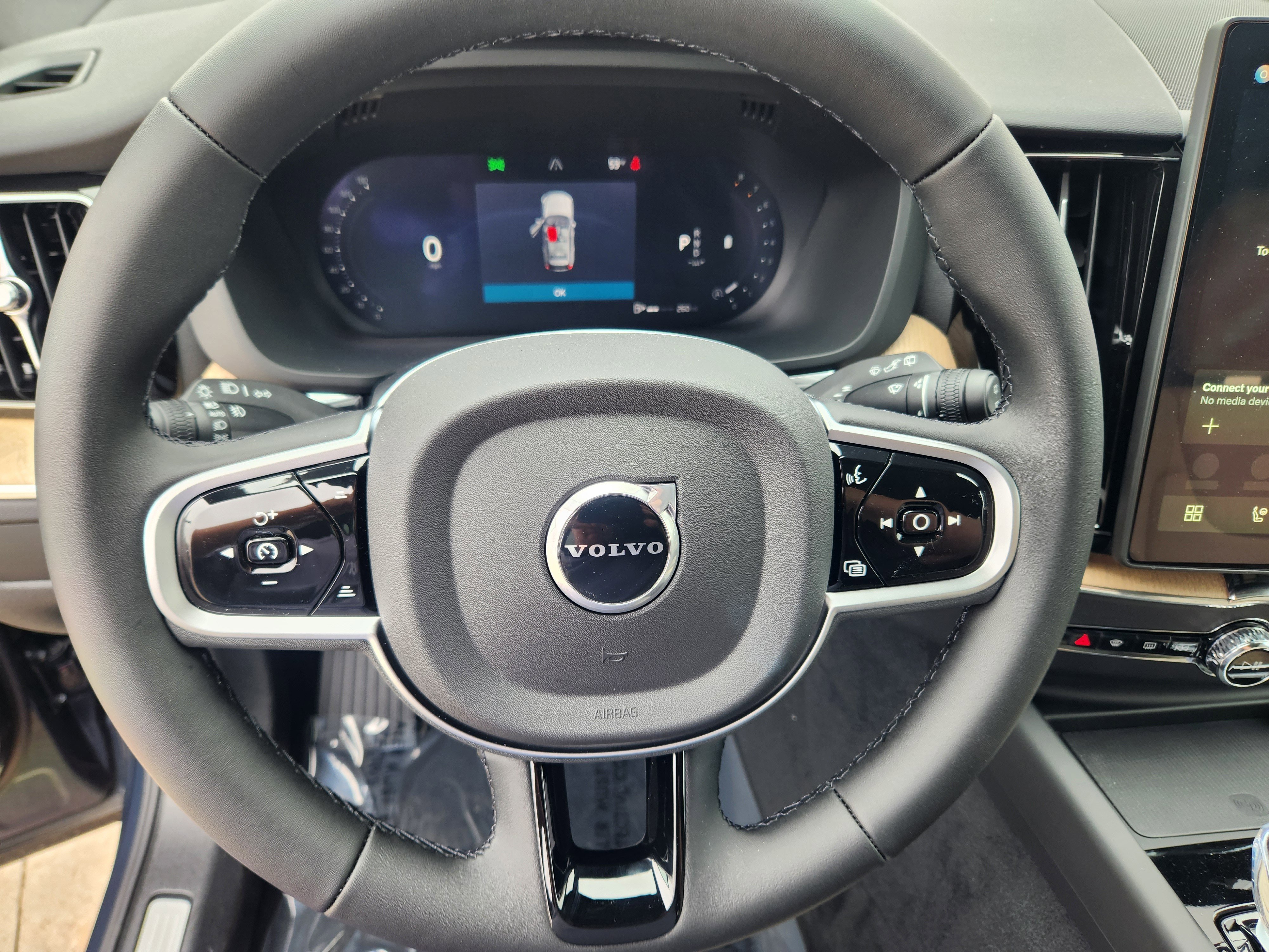 New 2026 Volvo XC60 B5 Core w/ Protection Package Premier AWD/4WD image 10