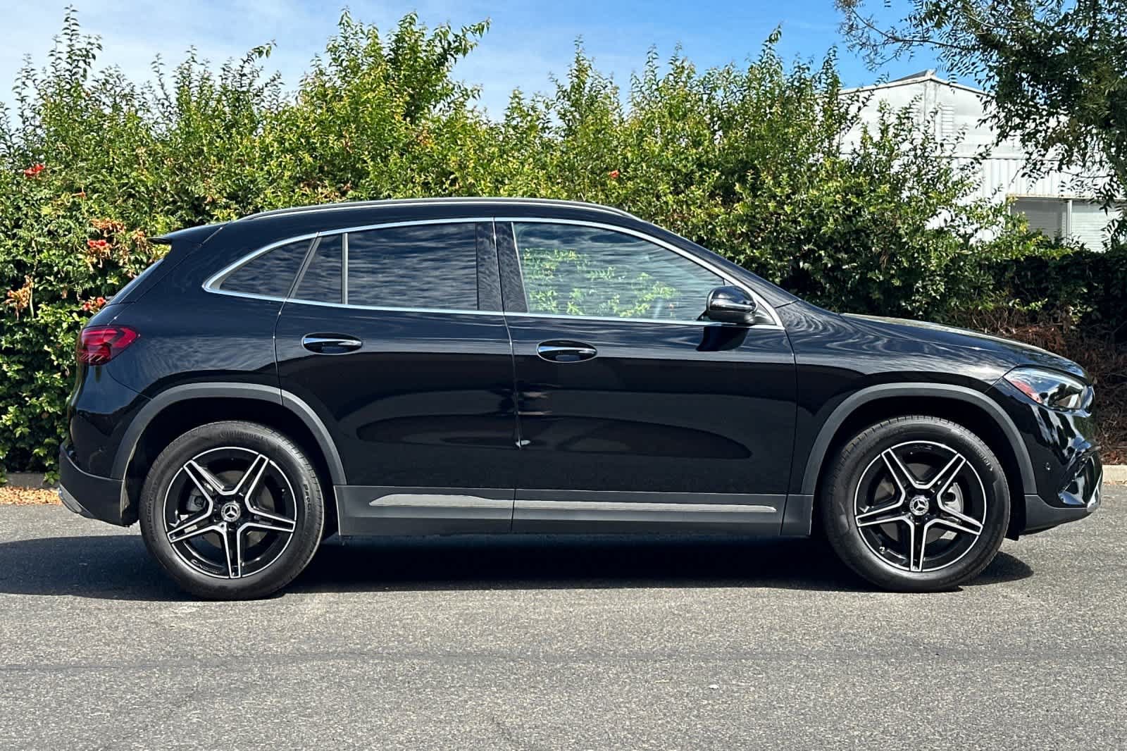 Certified 2026 Mercedes-Benz GLA 250 image 2
