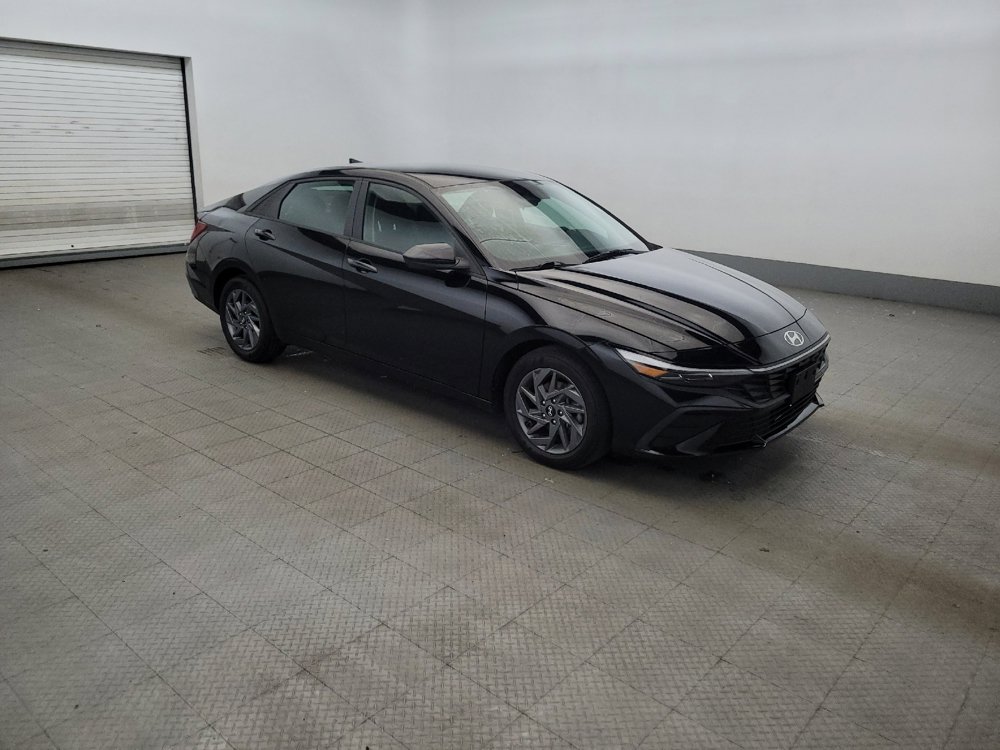 Used 2024 Hyundai Elantra SEL FWD image 11