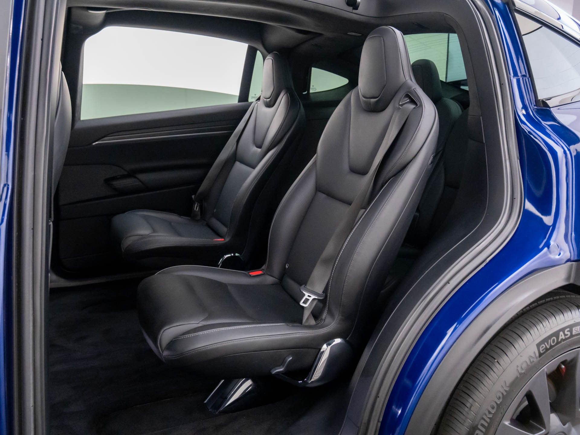 Used 2023 Tesla Model X Plaid image 14