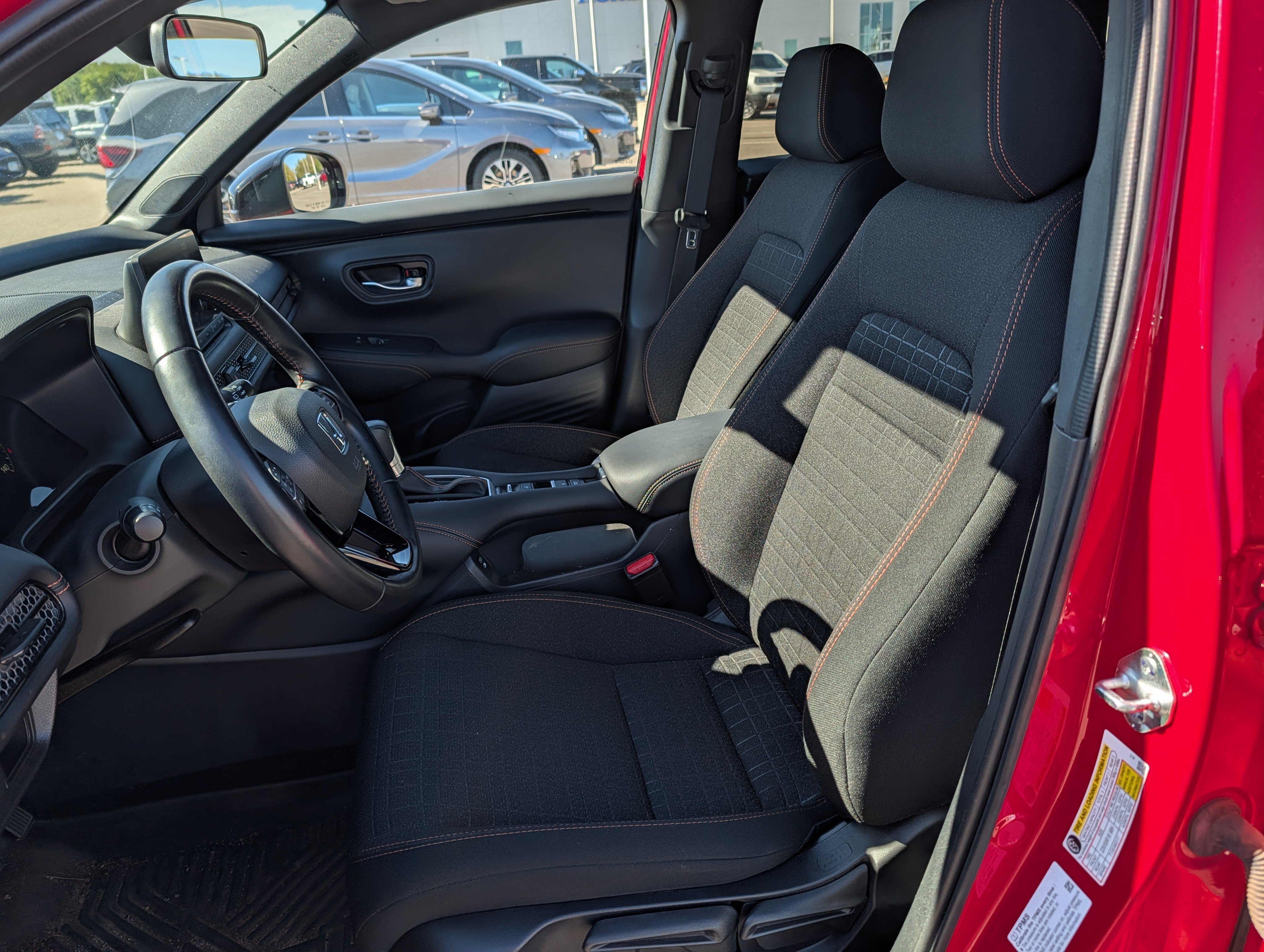 Used 2025 Honda HR-V Sport image 7