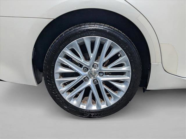 Used 2013 Lexus ES 350 w/ Luxury Pkg FWD image 21