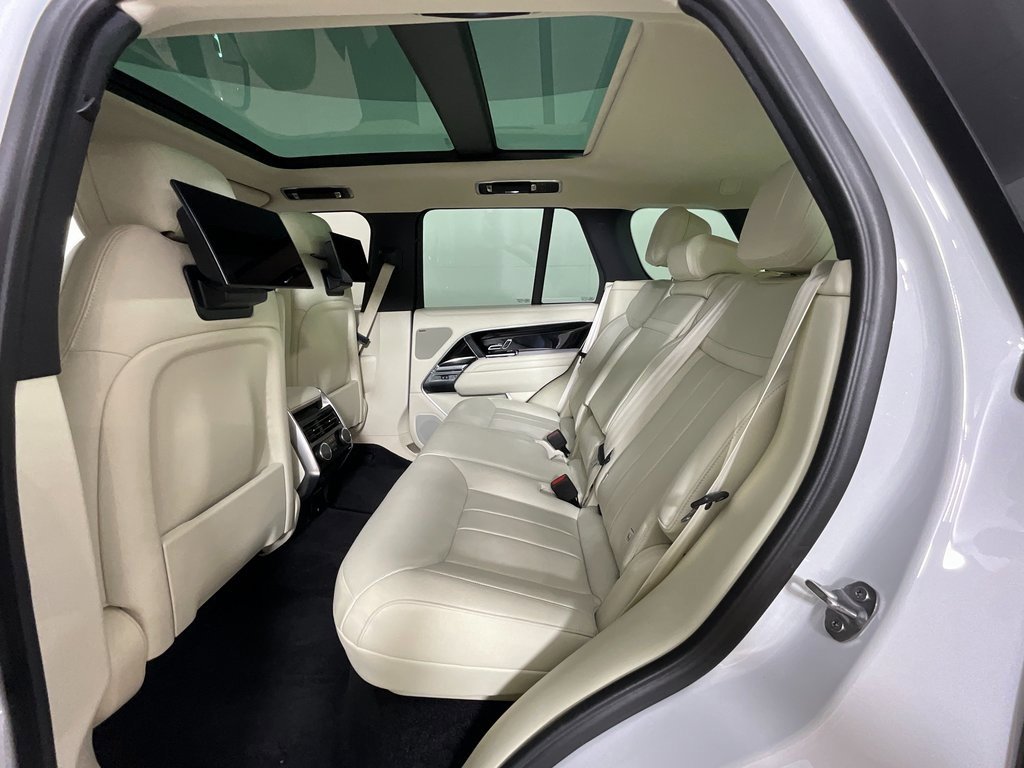 Certified 2023 Land Rover Range Rover SE image 25