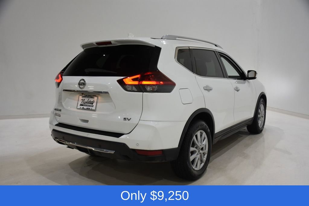 Used 2019 Nissan Rogue SV FWD image 4