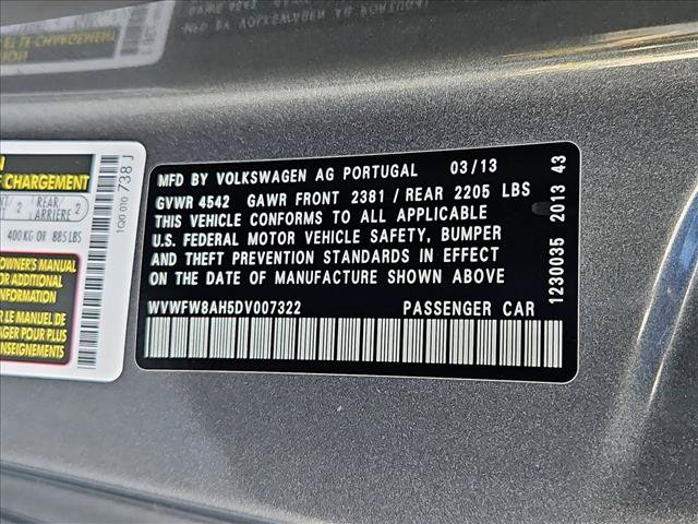 Used 2013 Volkswagen Eos Executive FWD image 23