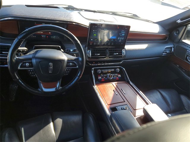 Used 2022 Lincoln Navigator L Reserve image 10