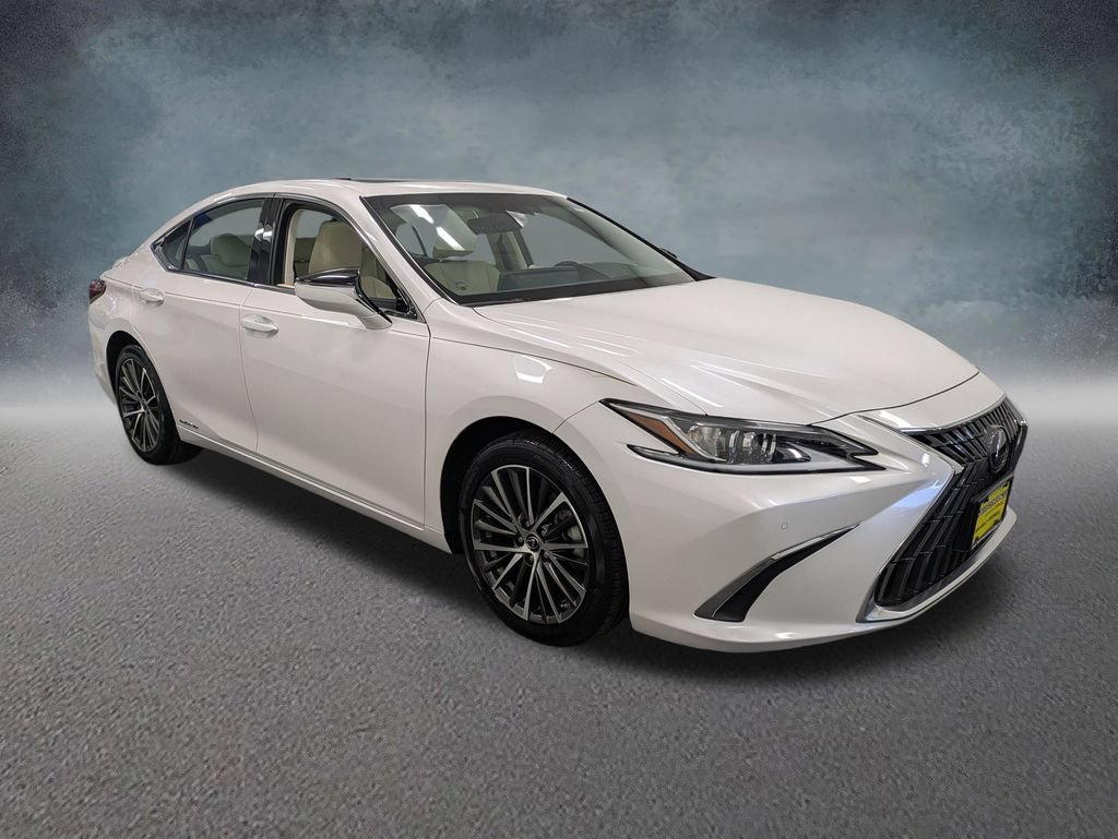 Used 2022 Lexus ES 300h w/ Premium Package FWD image 3