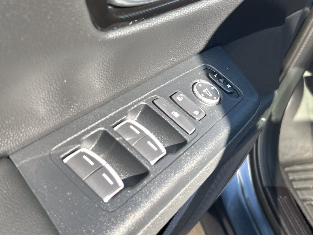 Used 2026 Honda CR-V Sport Touring image 12