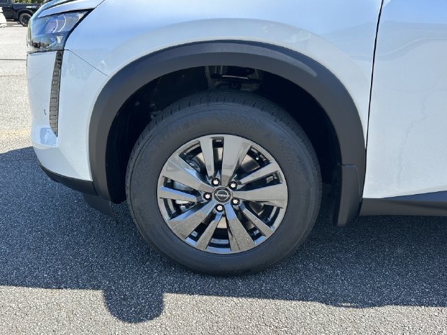 New 2026 Nissan Pathfinder SV AWD/4WD image 13