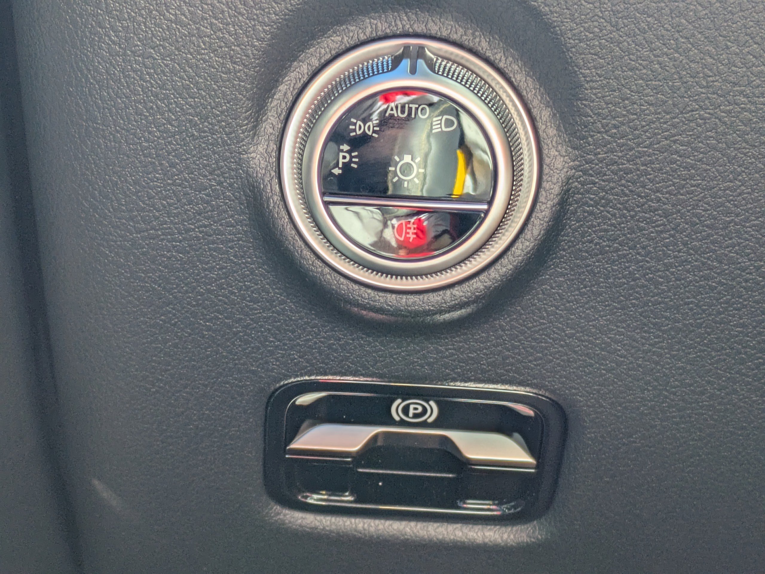 Certified 2024 Mercedes-Benz CLE 53 AMG 4MATIC image 25