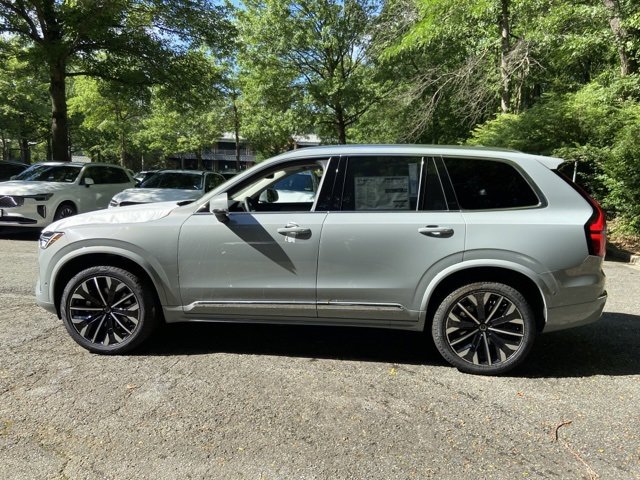 New 2026 Volvo XC90 B6 Plus w/ Protection Package Premier image 4