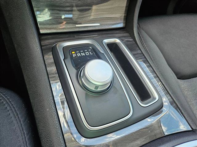 Used 2021 Chrysler 300 Touring w/ Sport Appearance Package image 18