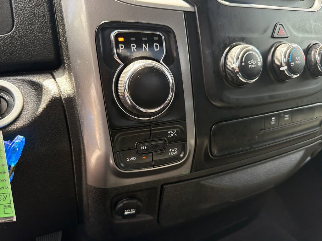 Used 2024 RAM 1500 Classic SLT AWD/4WD image 31